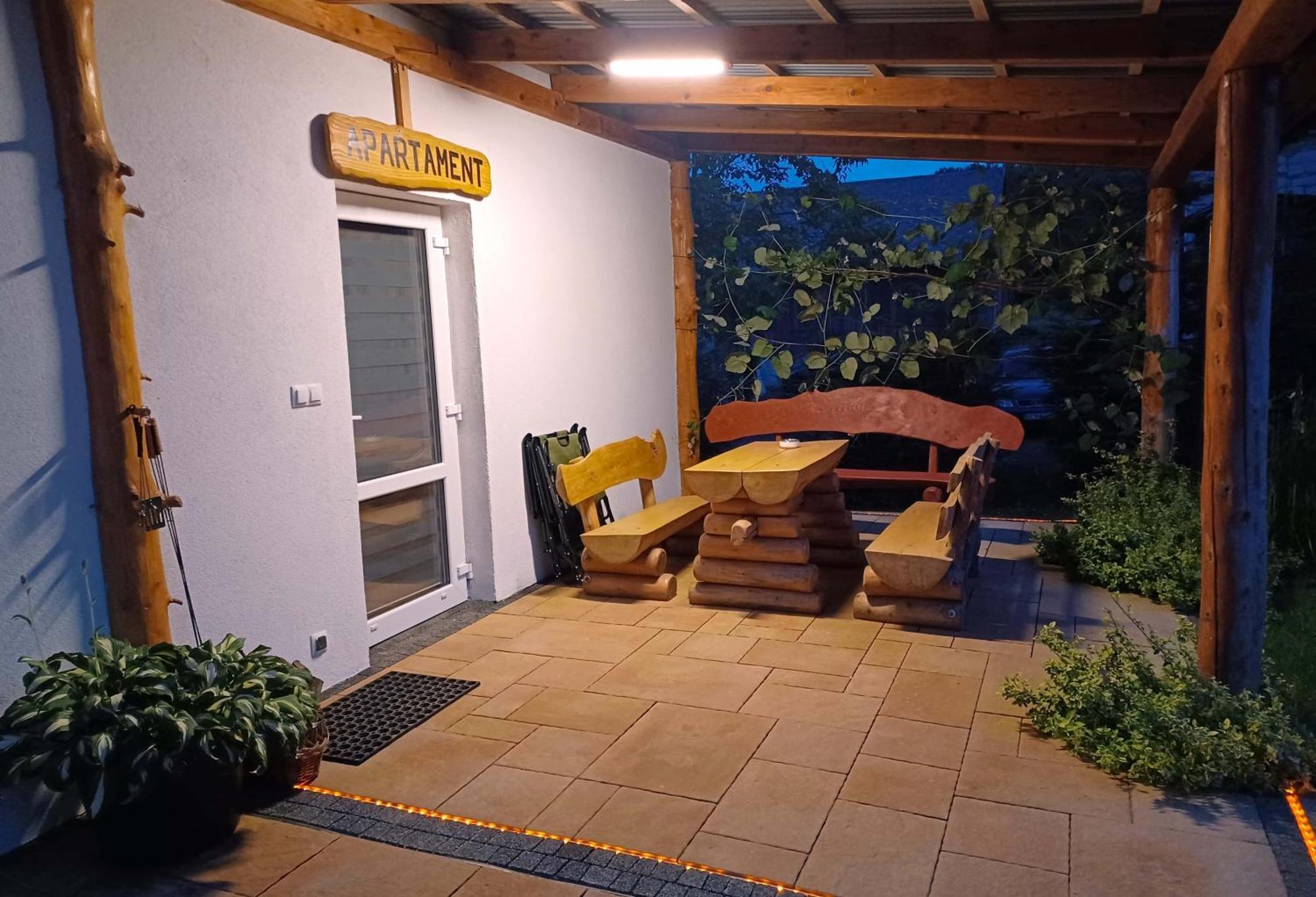 Chmarnik Apartment Polanczyk Exterior photo